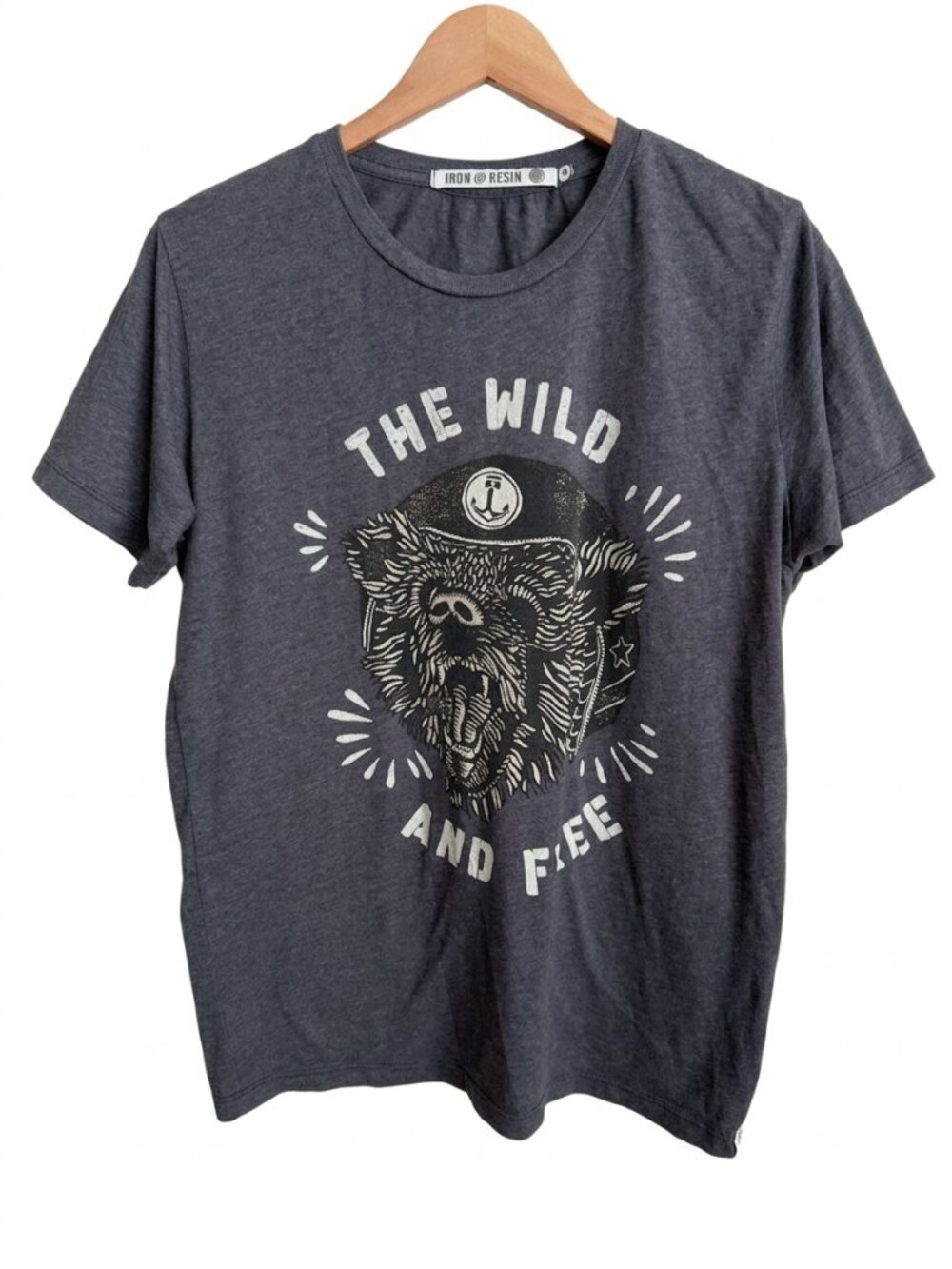 Iron & Resin The Wild and Free Bear Graphic Tee Men's M Gray Moto Biker USA Made